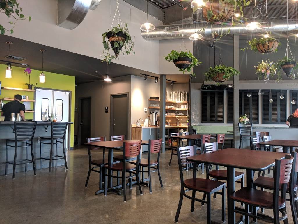 Chimm - Thai & Southeast Asian Restaurant | restaurant | 365 Merchant Walk Square, Charlottesville, VA 22902, USA | 4342881120 OR +1 434-288-1120