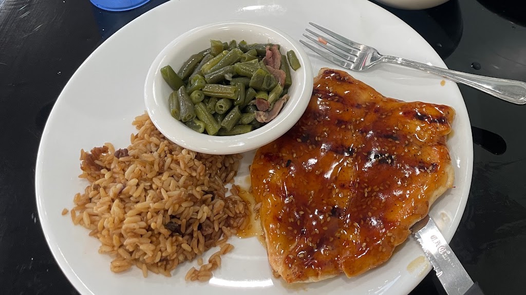 Red river seafood & sushi | restaurant | 110 Versailles Blvd Suite F, Alexandria, LA 71303, USA | 3186257242 OR +1 318-625-7242