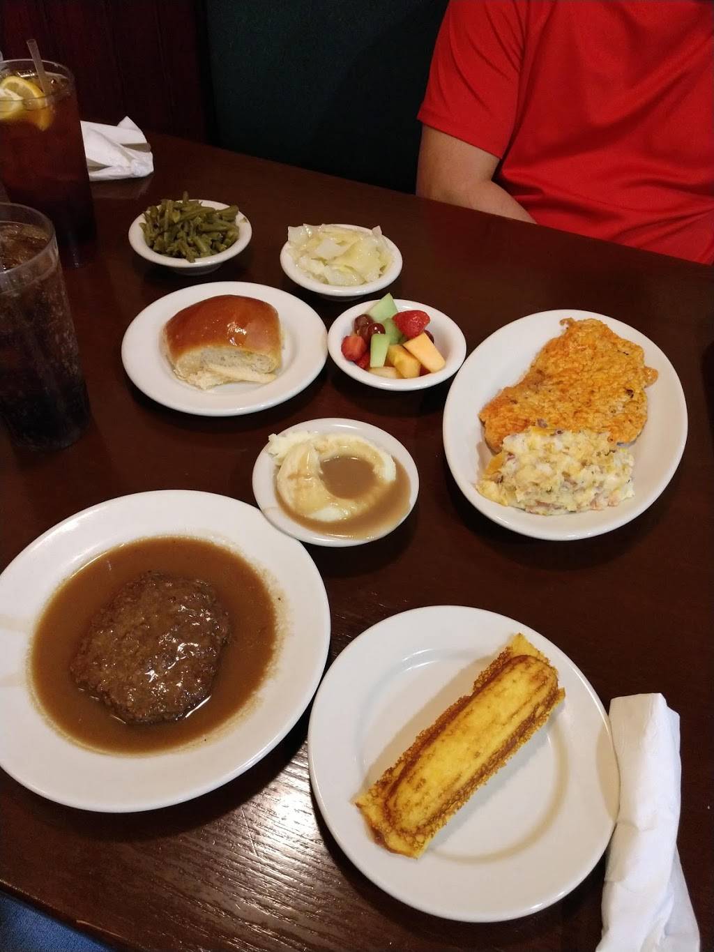 Piccadilly | restaurant | 2101 Fort Henry Dr, Kingsport, TN 37664, USA | 4232467001 OR +1 423-246-7001