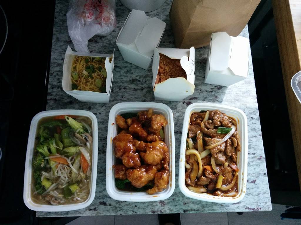 Fungs Chop Suey | restaurant | 1400 E 47th St, Chicago, IL 60653, USA | 7739242328 OR +1 773-924-2328