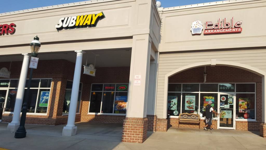 Subway Restaurants | restaurant | 4611 Sangamore Rd M, Bethesda, MD 20816, USA | 2406308463 OR +1 240-630-8463