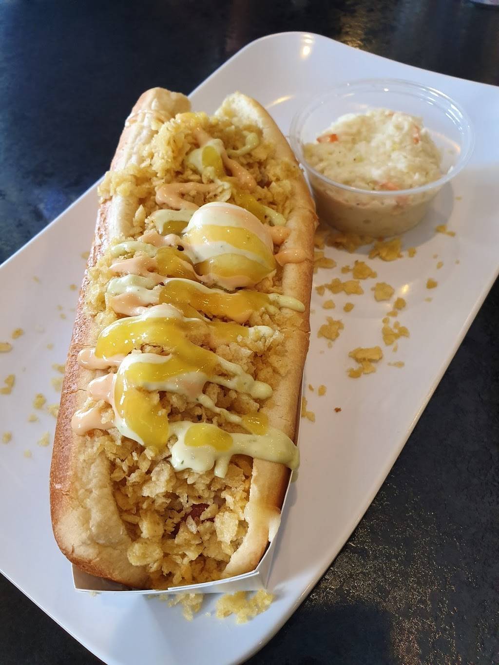 Los Verdes Country walk | restaurant | 15455 SW 137th Ave, Miami, FL 33177, USA | 3052359516 OR +1 305-235-9516