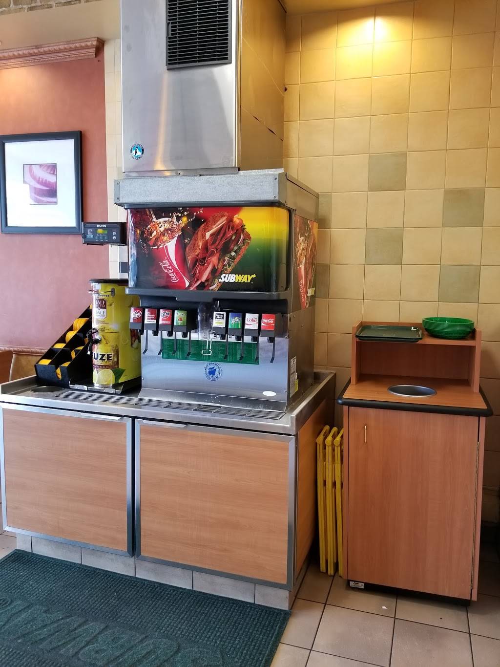 Subway Restaurants | restaurant | Western/King Center, 3991 S Western Ave Unit 3, Los Angeles, CA 90062, USA | 3232943300 OR +1 323-294-3300