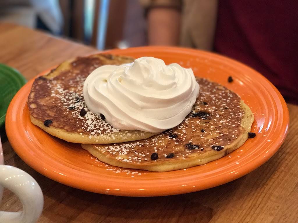 J. Christophers | restaurant | 1650 S Lumpkin St, Athens, GA 30606, USA | 7068503520 OR +1 706-850-3520