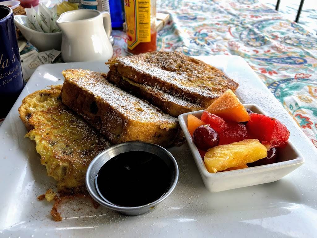 Bellas | restaurant | 602 Riverside Dr, Clayton, NY 13624, USA | 3156862341 OR +1 315-686-2341