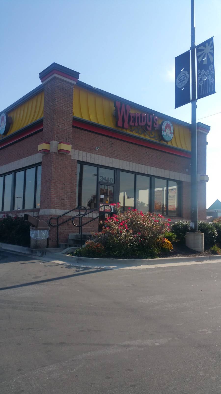 Wendys | restaurant | 3440 Donnell Dr, Forestville, MD 20747, USA | 3014202714 OR +1 301-420-2714