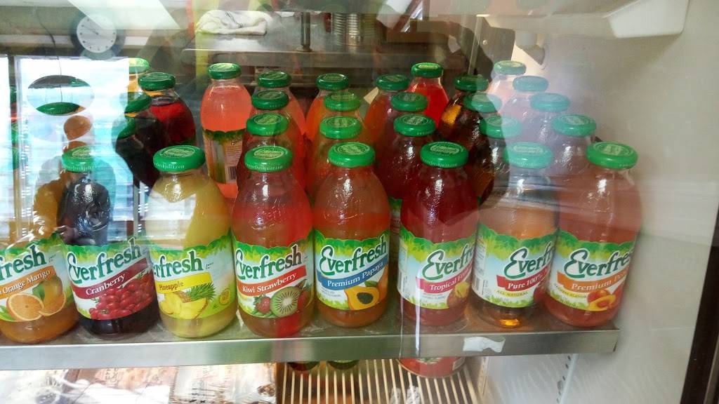 Chicken Bones | meal takeaway | 400 W 29th St, Baltimore, MD 21211, USA | 4106627282 OR +1 410-662-7282