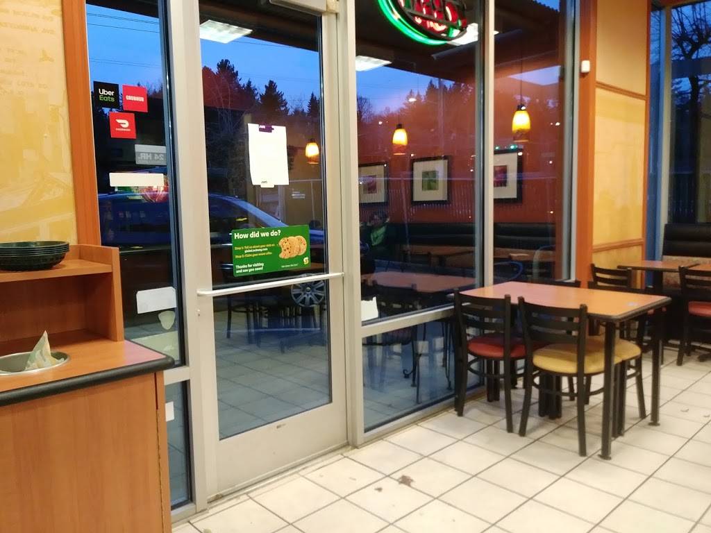 Subway Restaurants | restaurant | 1850 SW Skyline Blvd #3a, Portland, OR 97221, USA | 5034459580 OR +1 503-445-9580