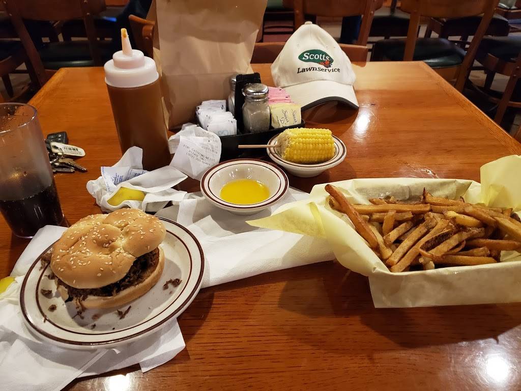 Outlaws Barbeque | restaurant | 2334 S Belt Line Rd, Grand Prairie, TX 75051, USA | 9722636063 OR +1 972-263-6063