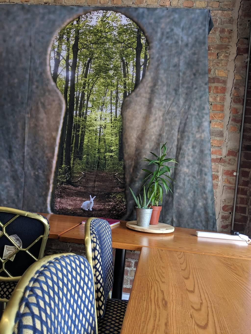 Mad Hatter Cafe | restaurant | 501 W Main St Unit b, Salisbury, MD 21801, USA | 4437363165 OR +1 443-736-3165