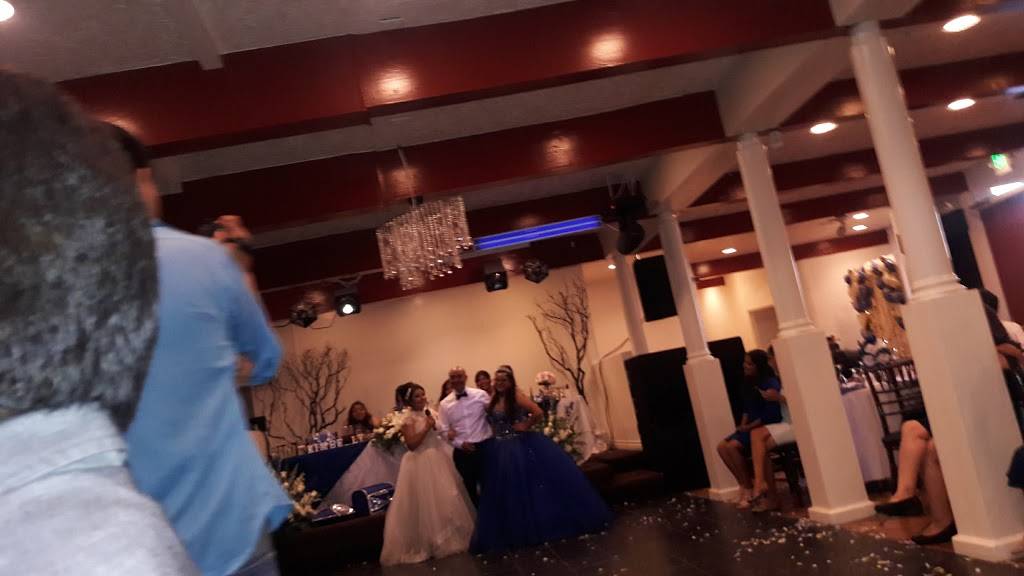 El Tapatio | restaurant | 3700 Warner Ave, Santa Ana, CA 92704, USA | 7144442540 OR +1 714-444-2540