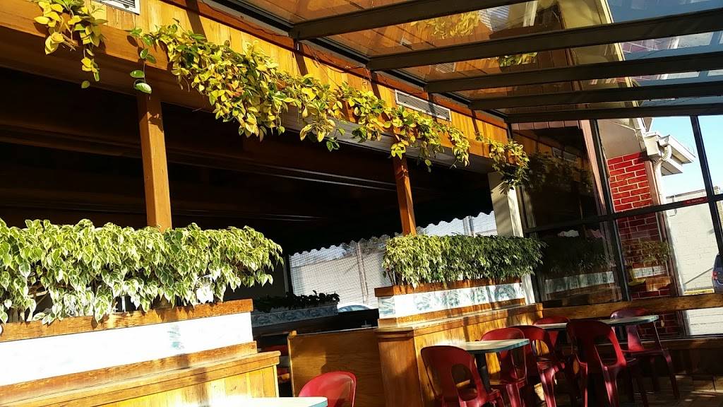 The Farm Restaurant | restaurant | 3810 Durand Ave, Racine, WI 53405, USA | 2626341267 OR +1 262-634-1267