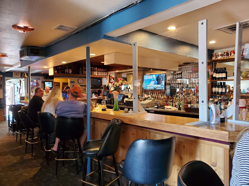 Shuckers Oyster Bar | restaurant | 4814 SE Hwy 101, Lincoln City, OR 97367, USA | 5419969800 OR +1 541-996-9800