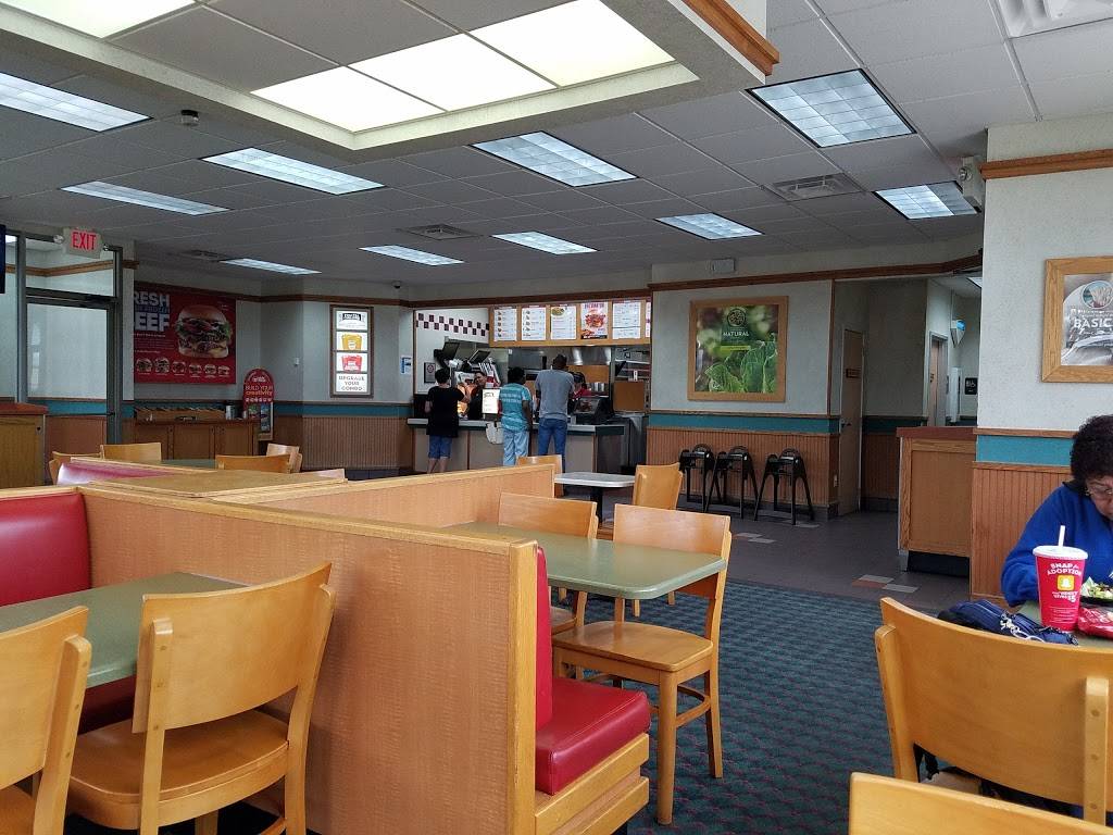 Wendys | restaurant | 28220 Walker South Rd, Walker, LA 70785, USA | 2252439628 OR +1 225-243-9628