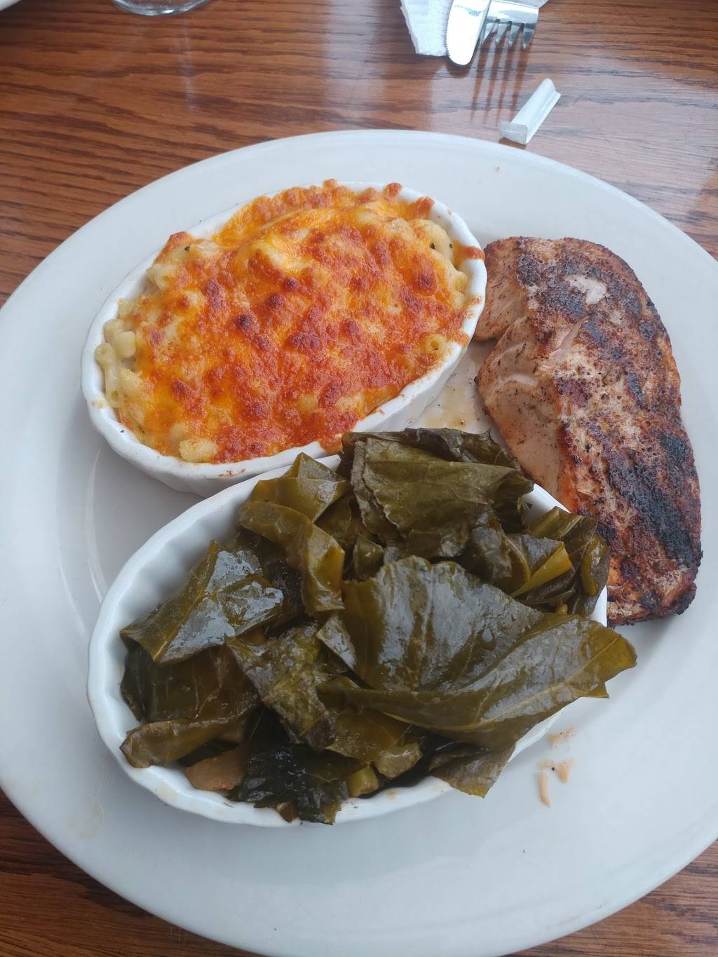 SuzyQues BBQ and Bar | restaurant | 34 S Valley Rd, West Orange, NJ 07052, USA | 9737367899 OR +1 973-736-7899