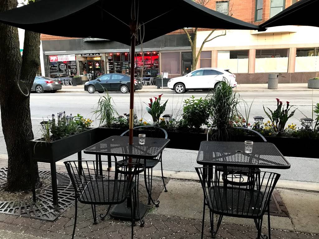 Amerikas Restaurant | restaurant | 734 Lake St, Oak Park, IL 60301, USA | 7086134254 OR +1 708-613-4254