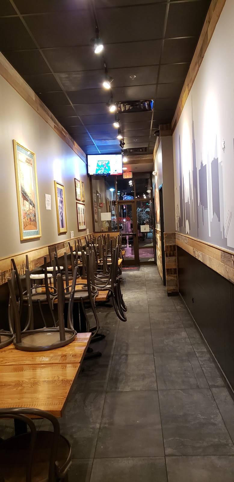 Giordanos | restaurant | 1510 Market St, Des Plaines, IL 60016, USA | 8476358550 OR +1 847-635-8550