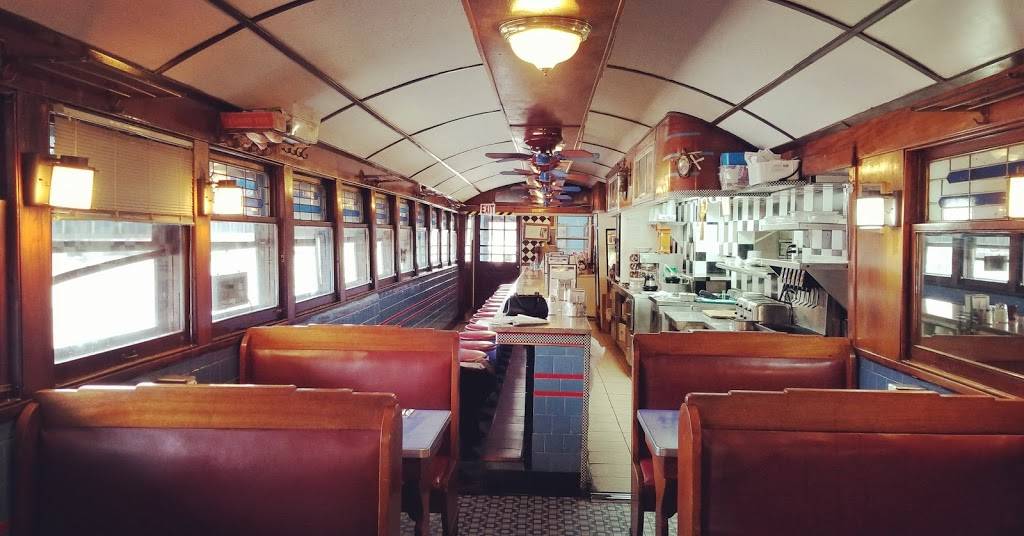 Johns Diner | restaurant | 18260 Detroit Ave, Lakewood, OH 44107, USA | 2162280871 OR +1 216-228-0871