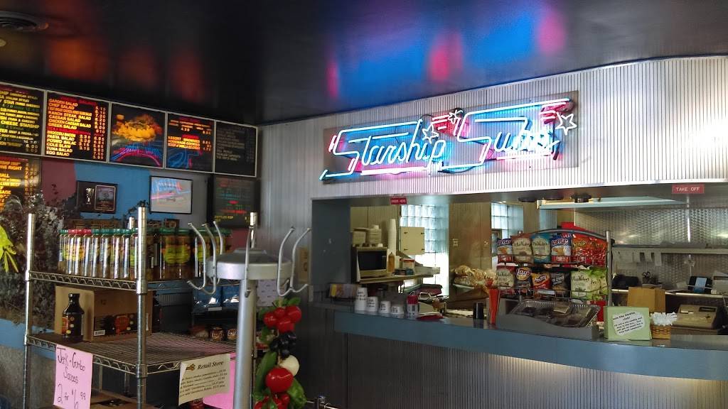 Starship Restaurant & Catering | restaurant | 7618 Madison St, Forest Park, IL 60130, USA | 7087713016 OR +1 708-771-3016