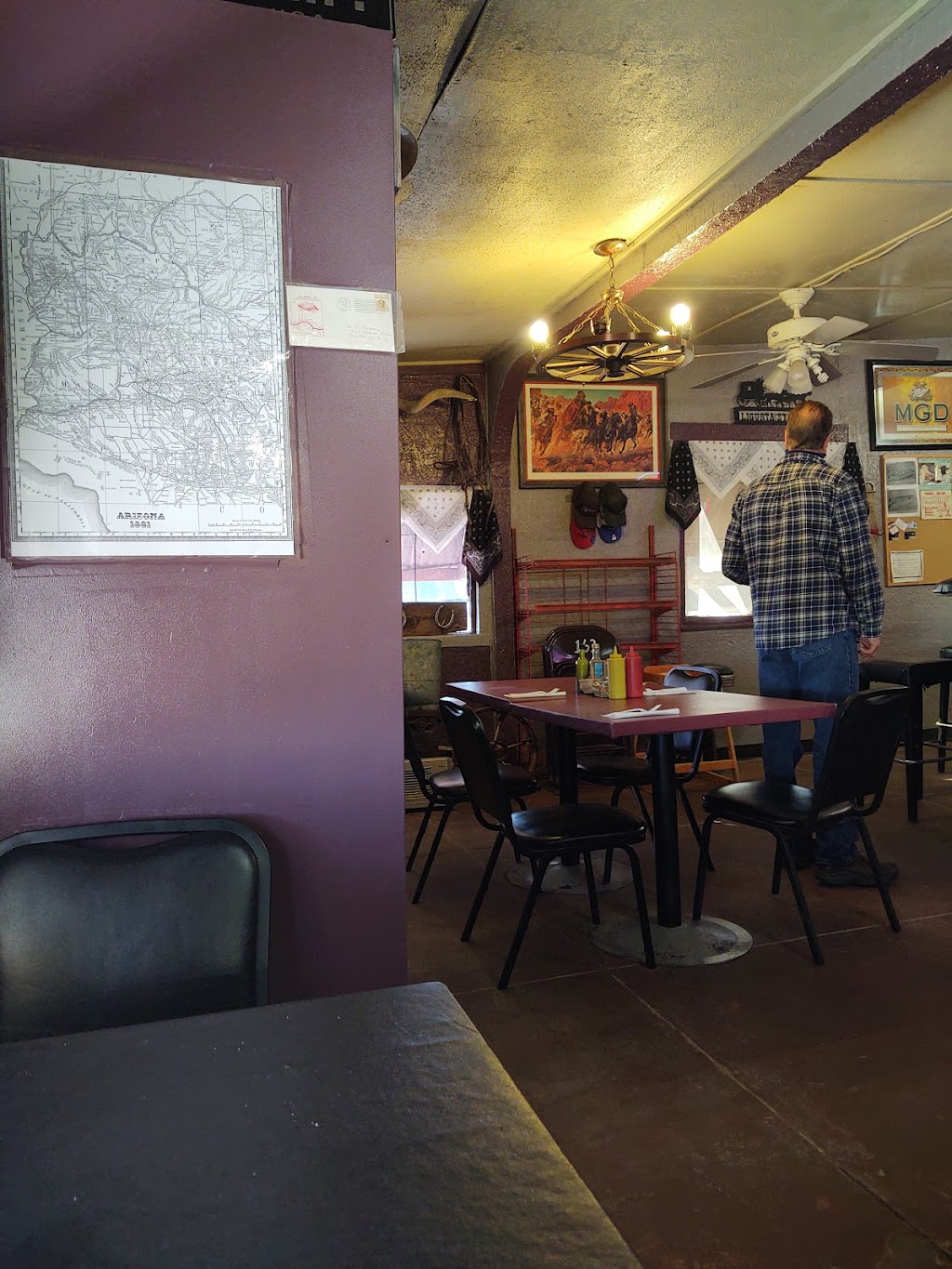 Ligurta Station Restaurant | restaurant | 19702 Old US 80, Wellton, AZ 85356, USA | 9287854361 OR +1 928-785-4361