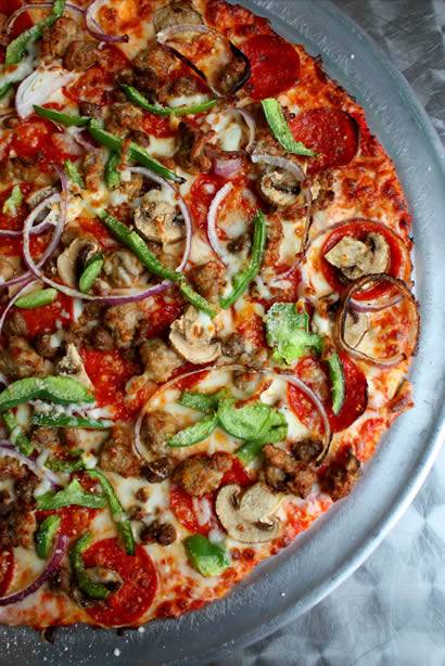 Gias Pizza | restaurant | 102 W State St #7306, OFallon, IL 62269, USA | 6186328486 OR +1 618-632-8486