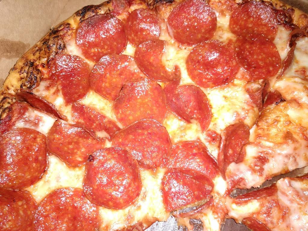 Pizza Hut | meal takeaway | 3575 Bridge Rd Unit 31, Suffolk, VA 23435, USA | 7574831110 OR +1 757-483-1110