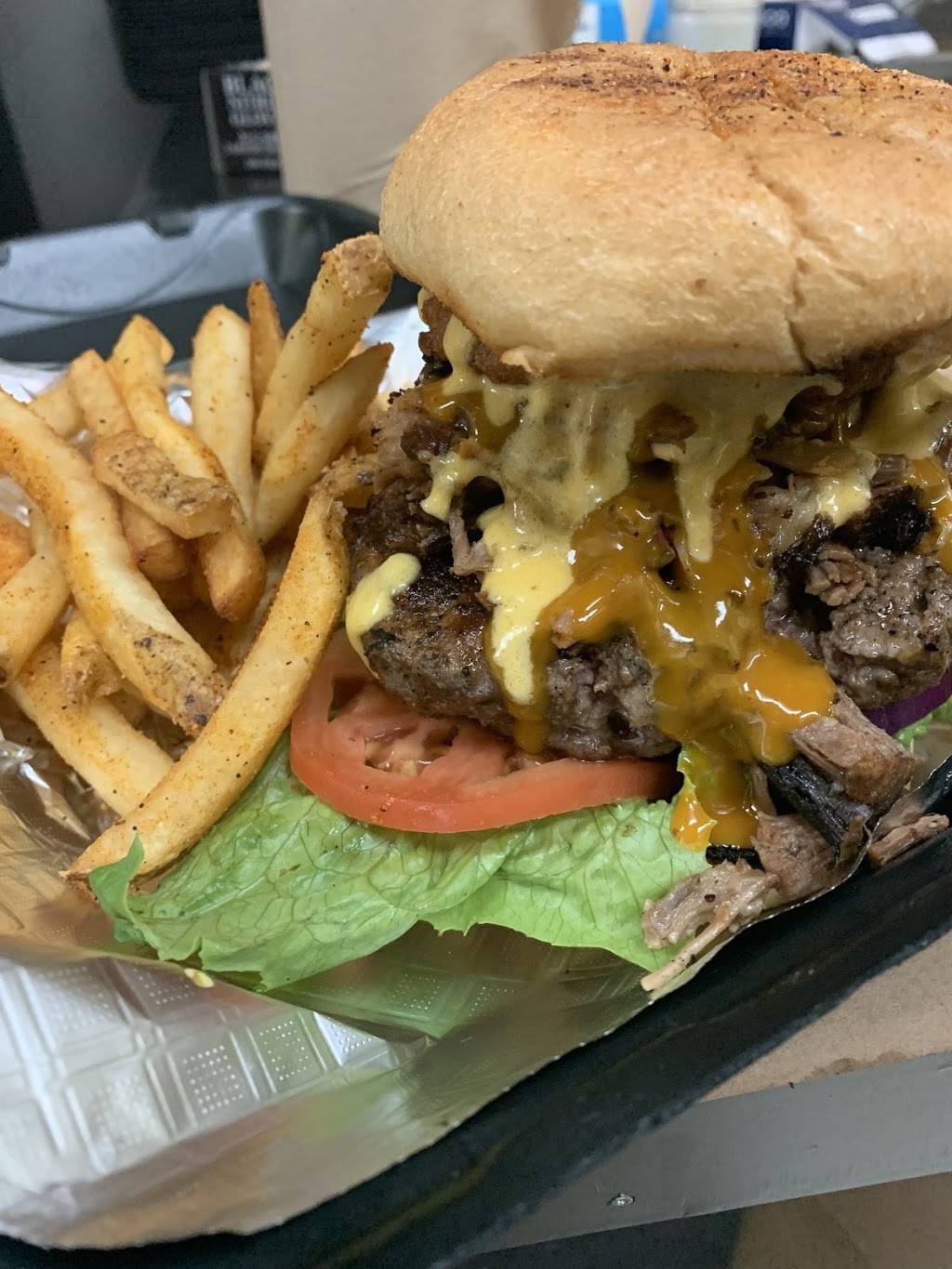 BADGUY BBQ & Wings | restaurant | 10786 SW 24th St, Miami, FL 33165, USA | 7867406482 OR +1 786-740-6482