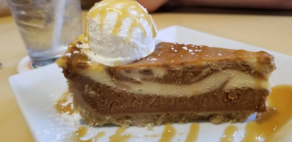 Guppys On the Beach | restaurant | 1701 Gulf Blvd, Indian Rocks Beach, FL 33785, USA | 7275932032 OR +1 727-593-2032