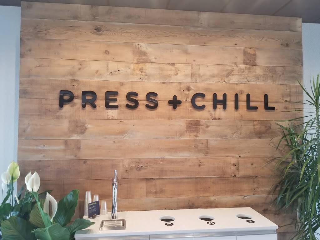 Press + Chill | restaurant | 725 N Woodlake Rd, Kohler, WI 53044, USA | 9202084670 OR +1 920-208-4670