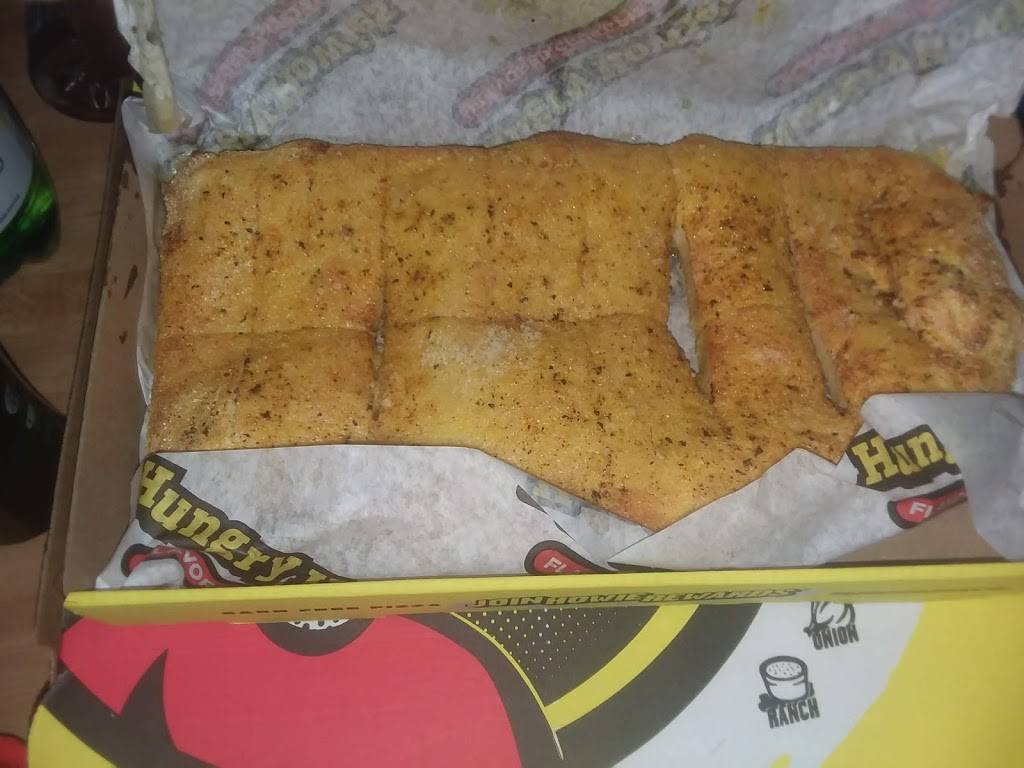 Hungry Howies Pizza | restaurant | 103 S State St, Big Rapids, MI 49307, USA | 2317968000 OR +1 231-796-8000