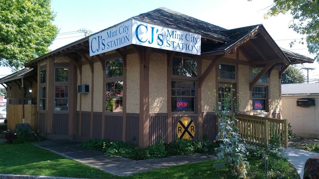 CJs Mint City Station | restaurant | 1 Montezuma St, Lyons, NY 14489, USA | 3156650303 OR +1 315-665-0303