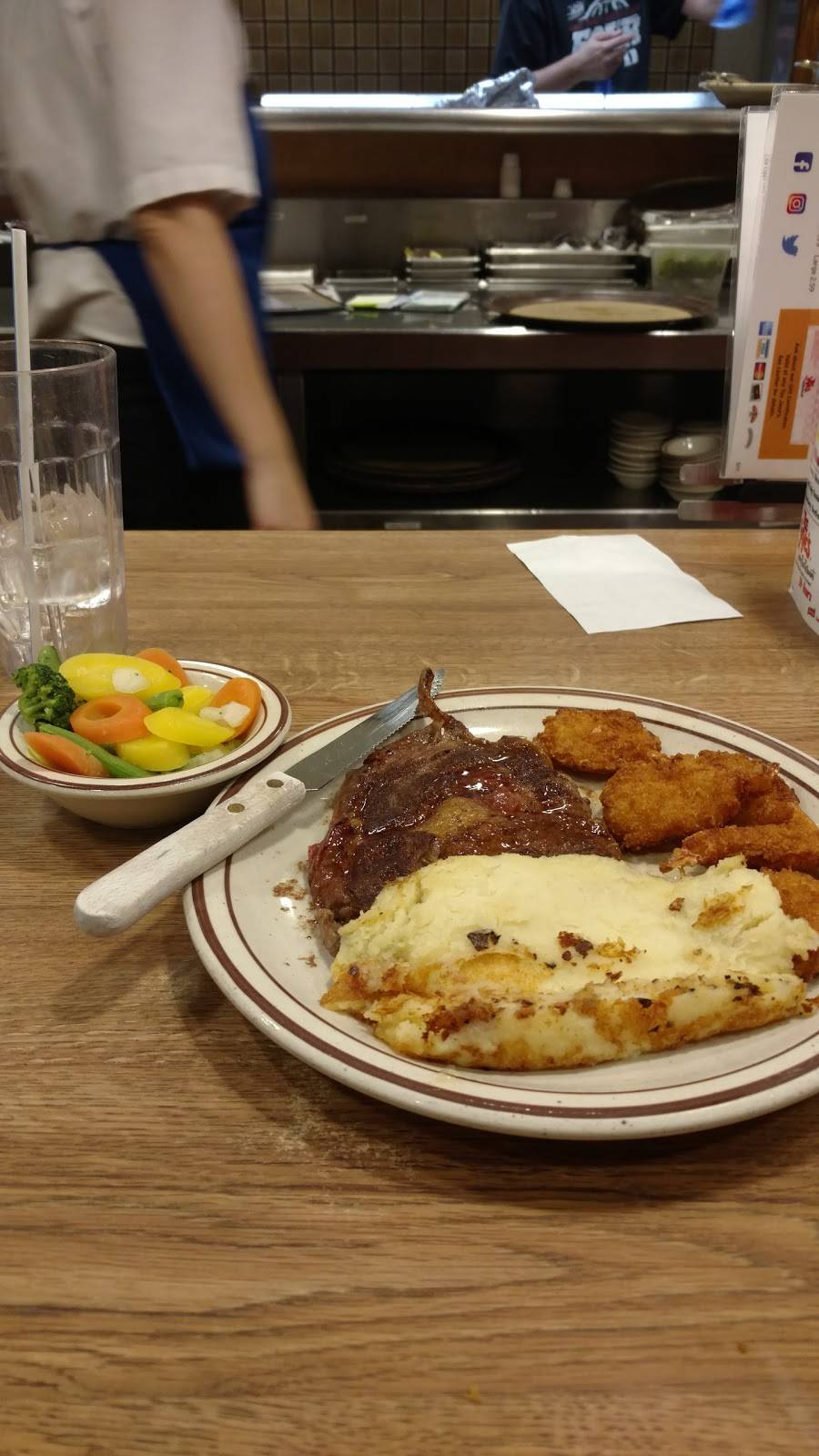 Tee Jayes Country Place | restaurant | 1195 N 21st St, Newark, OH 43055, USA | 7403663501 OR +1 740-366-3501