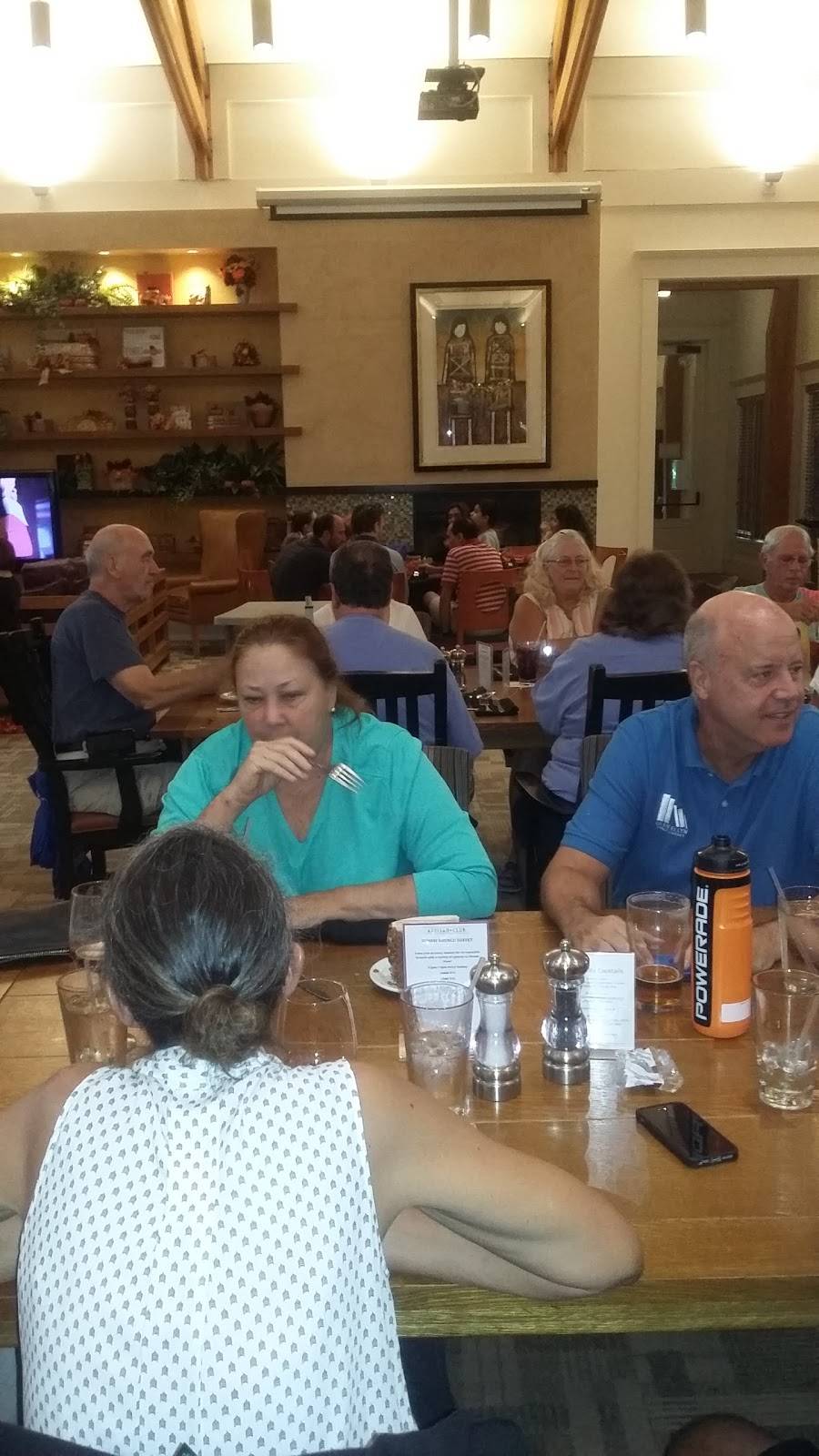 Artisan Club | restaurant | 1343 Celebration Ave, Kissimmee, FL 34747, USA | 3219392115 OR +1 321-939-2115