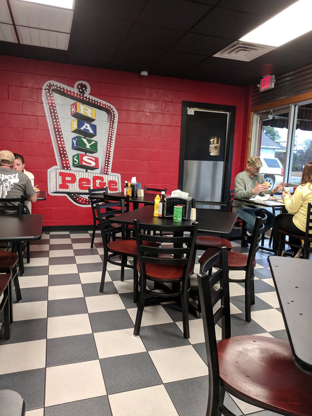 Rays PEGE | restaurant | 8209 Desiard Street, Monroe, LA 71203, USA | 3183430710 OR +1 318-343-0710