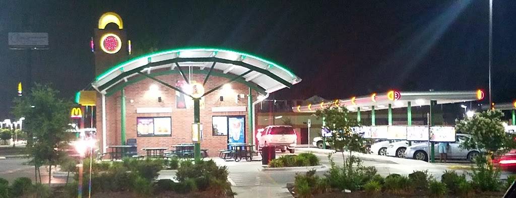 Sonic Drive-In | restaurant | 1730 Horal Dr, San Antonio, TX 78227, USA | 2106756737 OR +1 210-675-6737