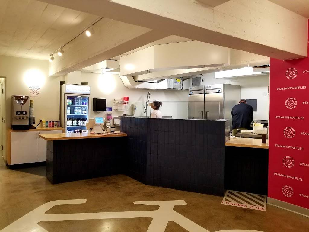 Tammys Chicken In Waffles | restaurant | 2466 Bancroft Way, Berkeley, CA 94704, USA | 5105294266 OR +1 510-529-4266