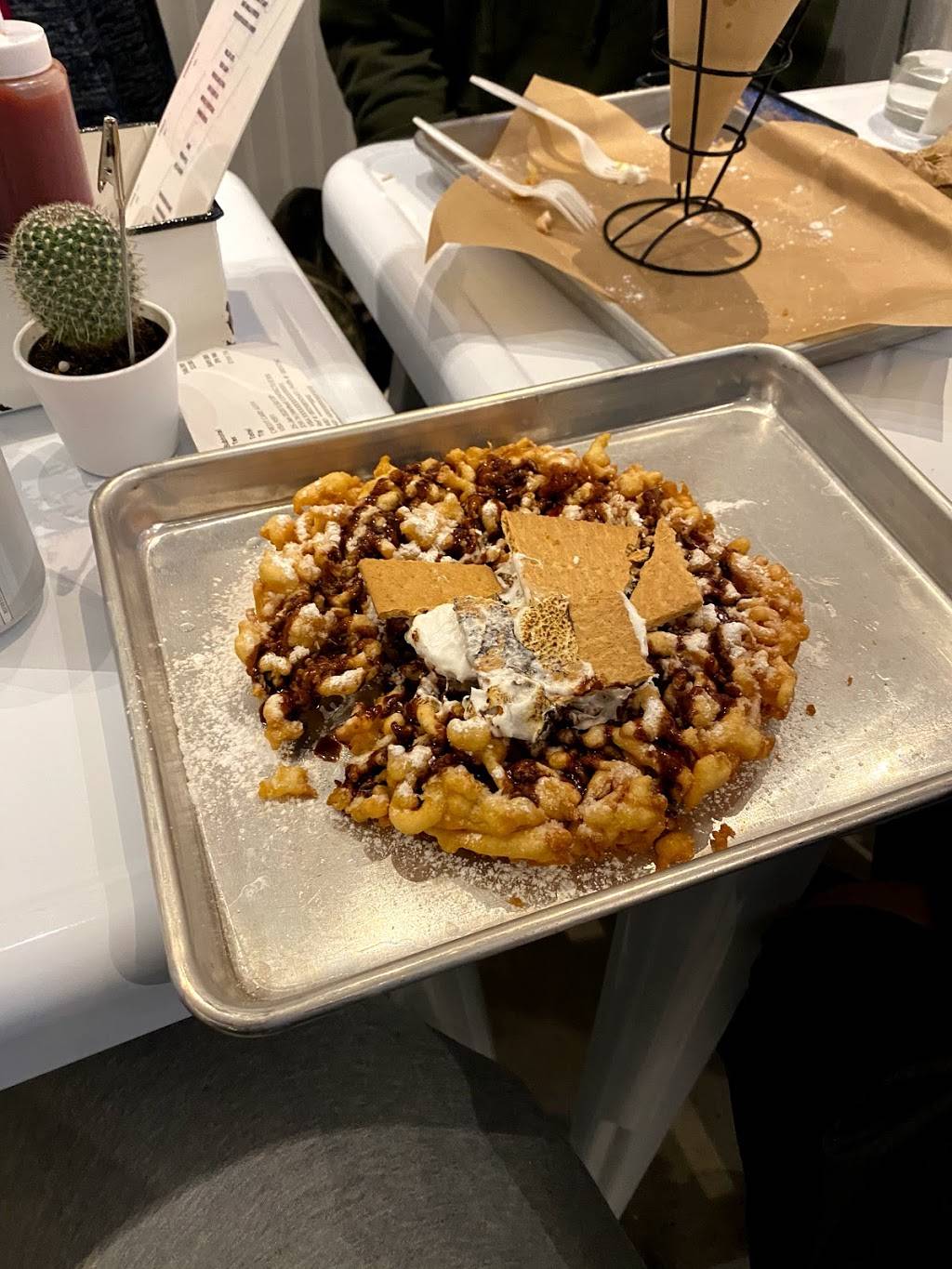 CornDog with No Name | restaurant | 10220 Technology Blvd E #102, Dallas, TX 75220, USA | 2148103052 OR +1 214-810-3052