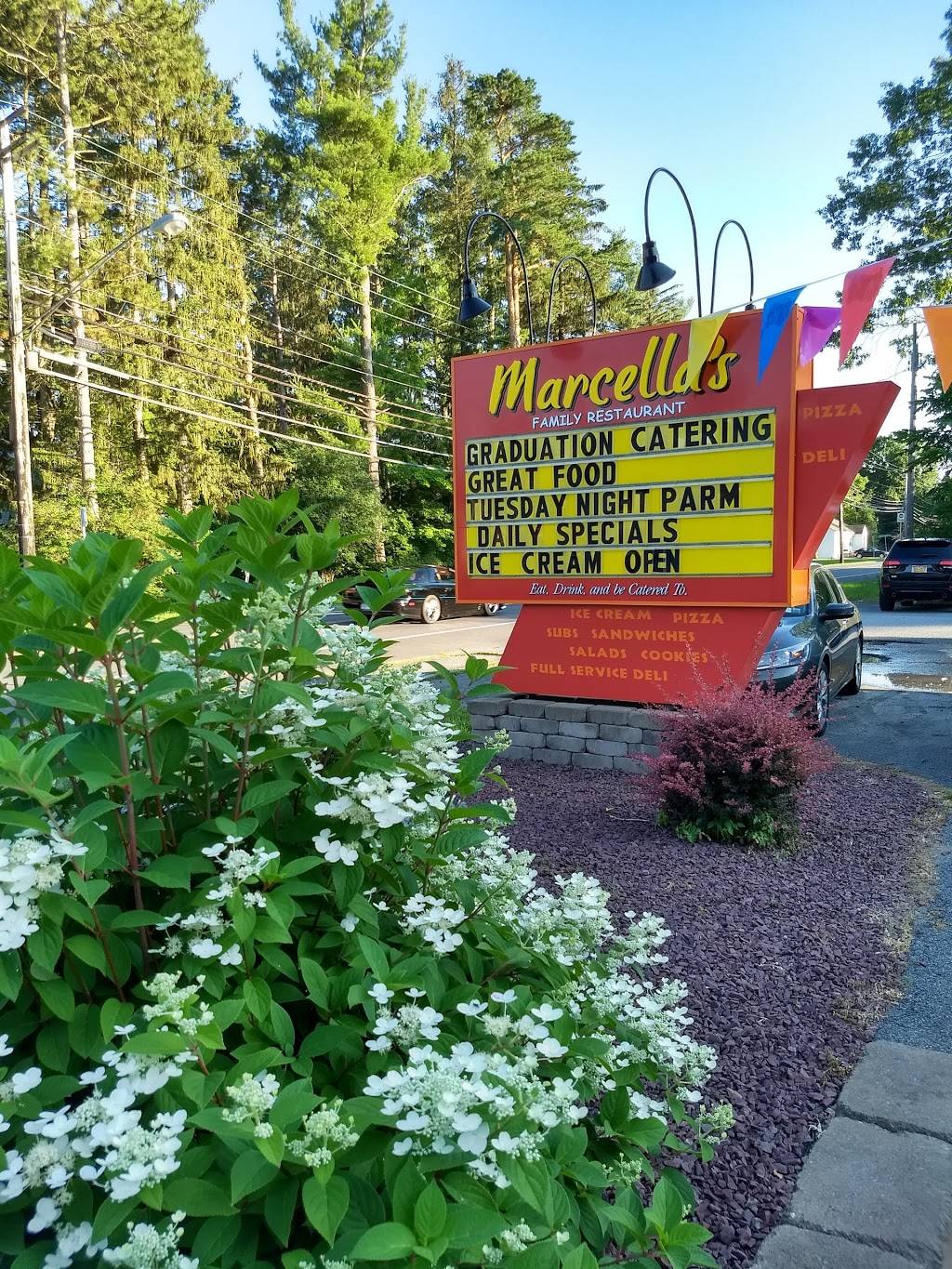 Marcellas Restaurant | restaurant | 517 Saratoga Rd, Glenville, NY 12302, USA | 5183991901 OR +1 518-399-1901