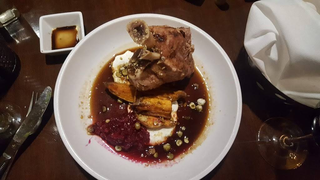 The Heights Restaurant and H Bar | restaurant | 903 Hanshaw Rd, Ithaca, NY 14850, USA | 6072574144 OR +1 607-257-4144