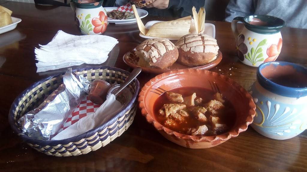 Tamales Alberto | restaurant | 1644 W Temple St, Los Angeles, CA 90026, USA | 2134844485 OR +1 213-484-4485