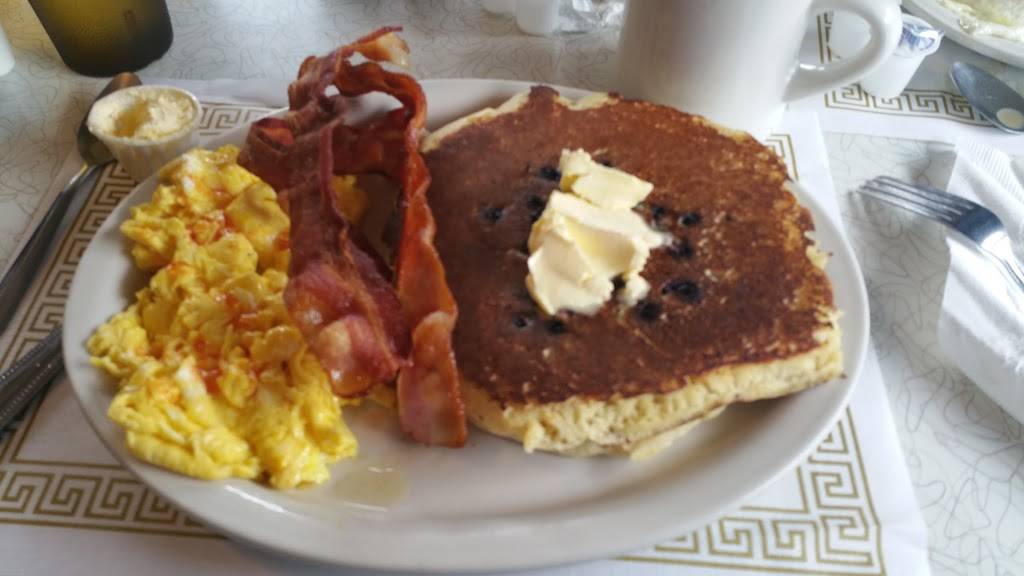 Twenty Four Hundred Diner | restaurant | 2400 Princess Anne St, Fredericksburg, VA 22401, USA | 5403739049 OR +1 540-373-9049