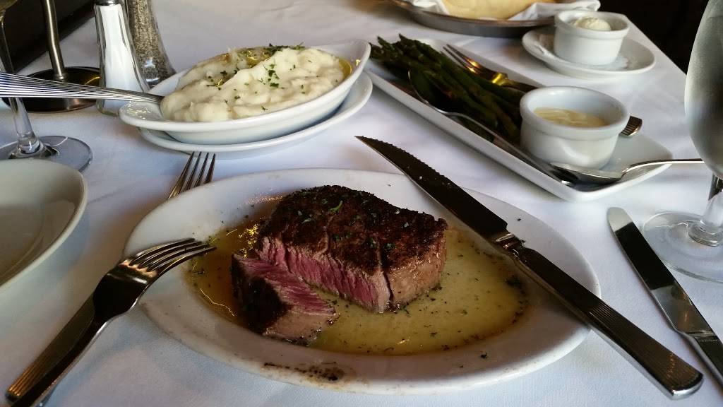 Ruths Chris Steak House | restaurant | The Banks Development, 100 E Freedom Way #160, Cincinnati, OH 45202, USA | 5133810491 OR +1 513-381-0491