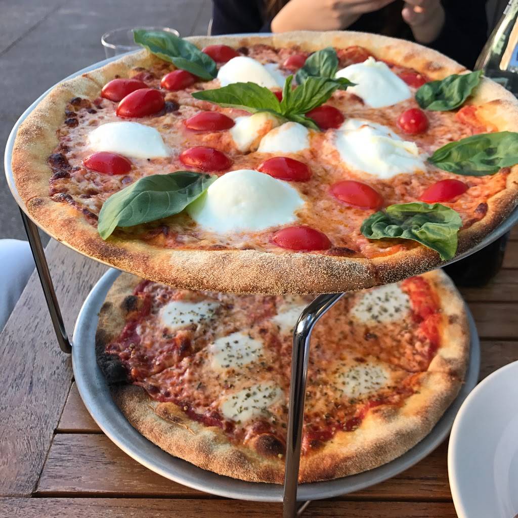 Sandrino Pizza & Vino | restaurant | 45 Caledonia St, Sausalito, CA 94965, USA | 4157299166 OR +1 415-729-9166