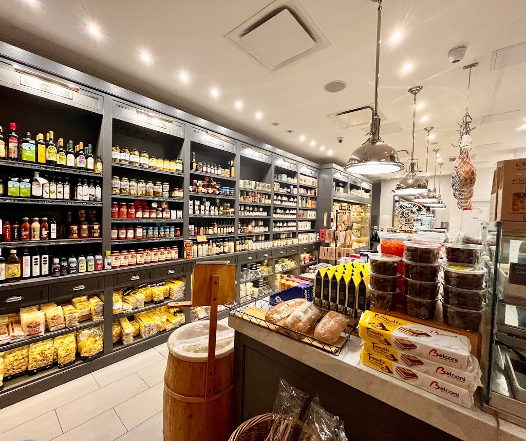 Mr. Vinos Cucina | restaurant | 7103 Austin St, Queens, NY 11375, USA | 7185758466 OR +1 718-575-8466