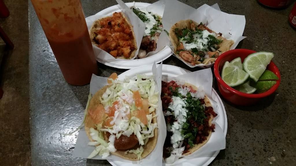 TJ Oyster Bar | restaurant | 4246 Bonita Rd, Bonita, CA 91902, USA | 6192674577 OR +1 619-267-4577