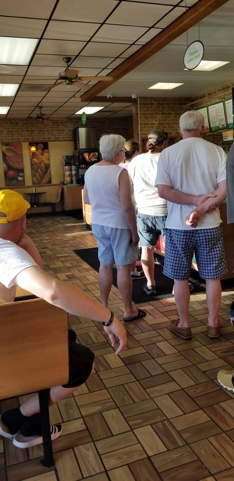 Subway | restaurant | 4870 N Summit St, Toledo, OH 43611, USA | 4197263767 OR +1 419-726-3767