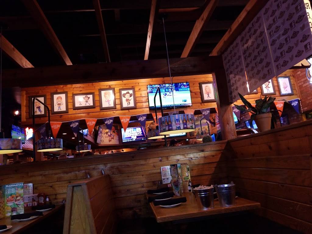 Texas Roadhouse | restaurant | 8450 N Cracker Barrel Rd, Tucson, AZ 85743, USA | 5205793855 OR +1 520-579-3855