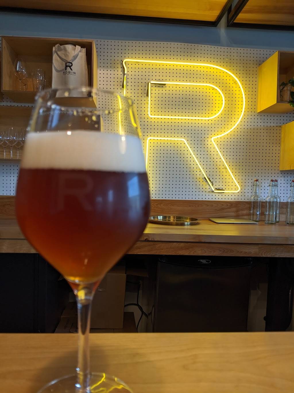 Robin Bière Naturelle | restaurant | 6547 Rue Foster, Waterloo, QC J0E 2N0, Canada | 4509121745 OR +1 450-912-1745