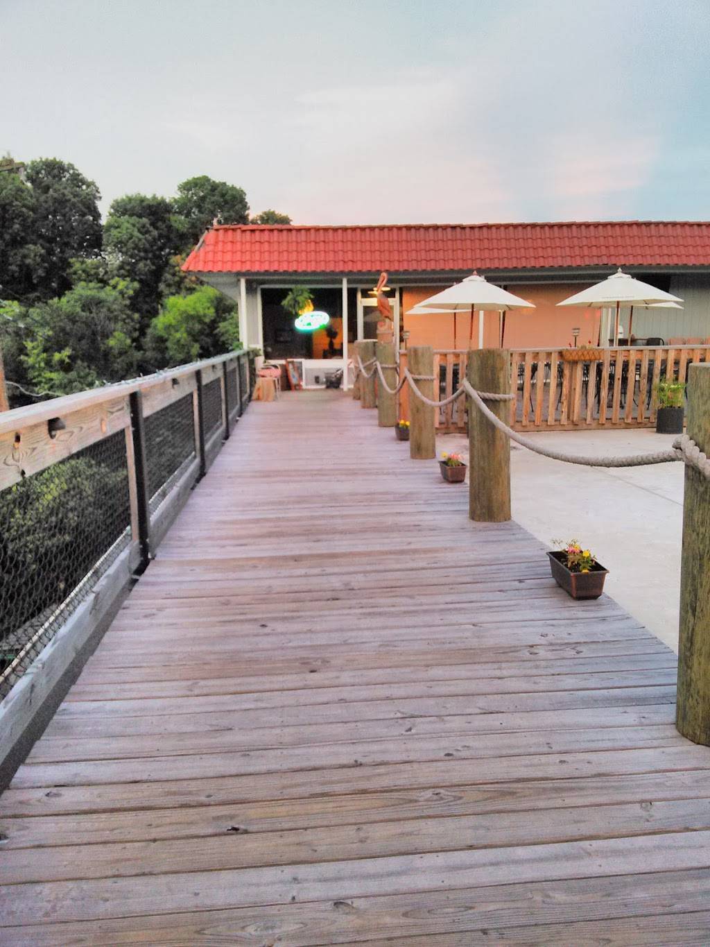 Lakeshore Grille | restaurant | 5600 Lake Resort Terrace #300, Chattanooga, TN 37415, USA | 4237102057 OR +1 423-710-2057