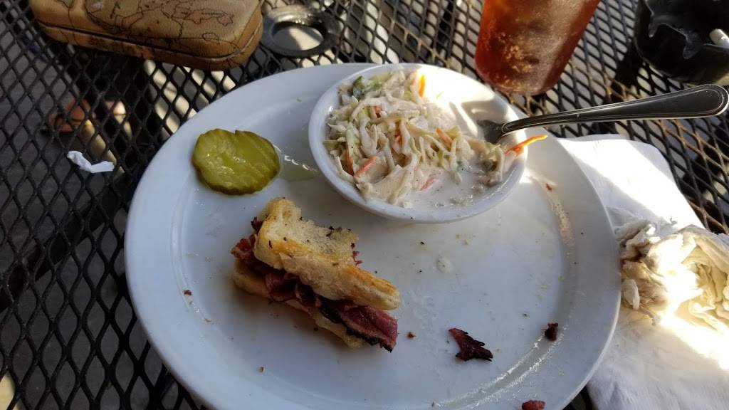 Chantilly’s Restaurant & Pub | restaurant | 1112 Hooksett Rd, Hooksett, NH 03106, USA | 6036250012 OR +1 603-625-0012